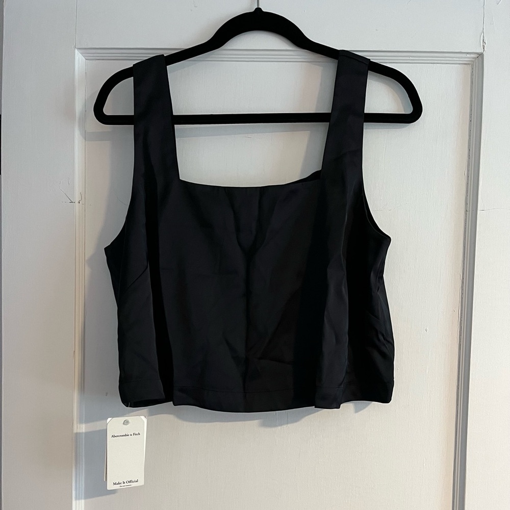 Abercrombie & Fitch Elegant Black Crop Top